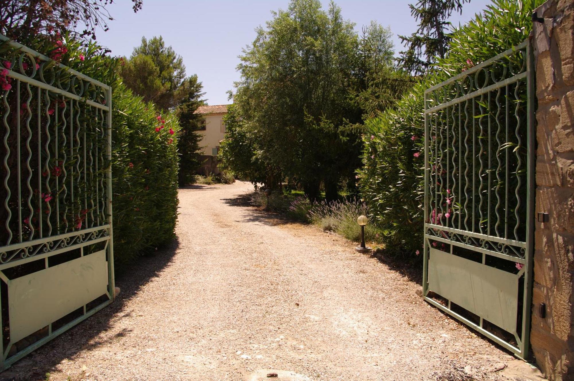 Residence Le Saint Victor Fontvieille Exterior foto