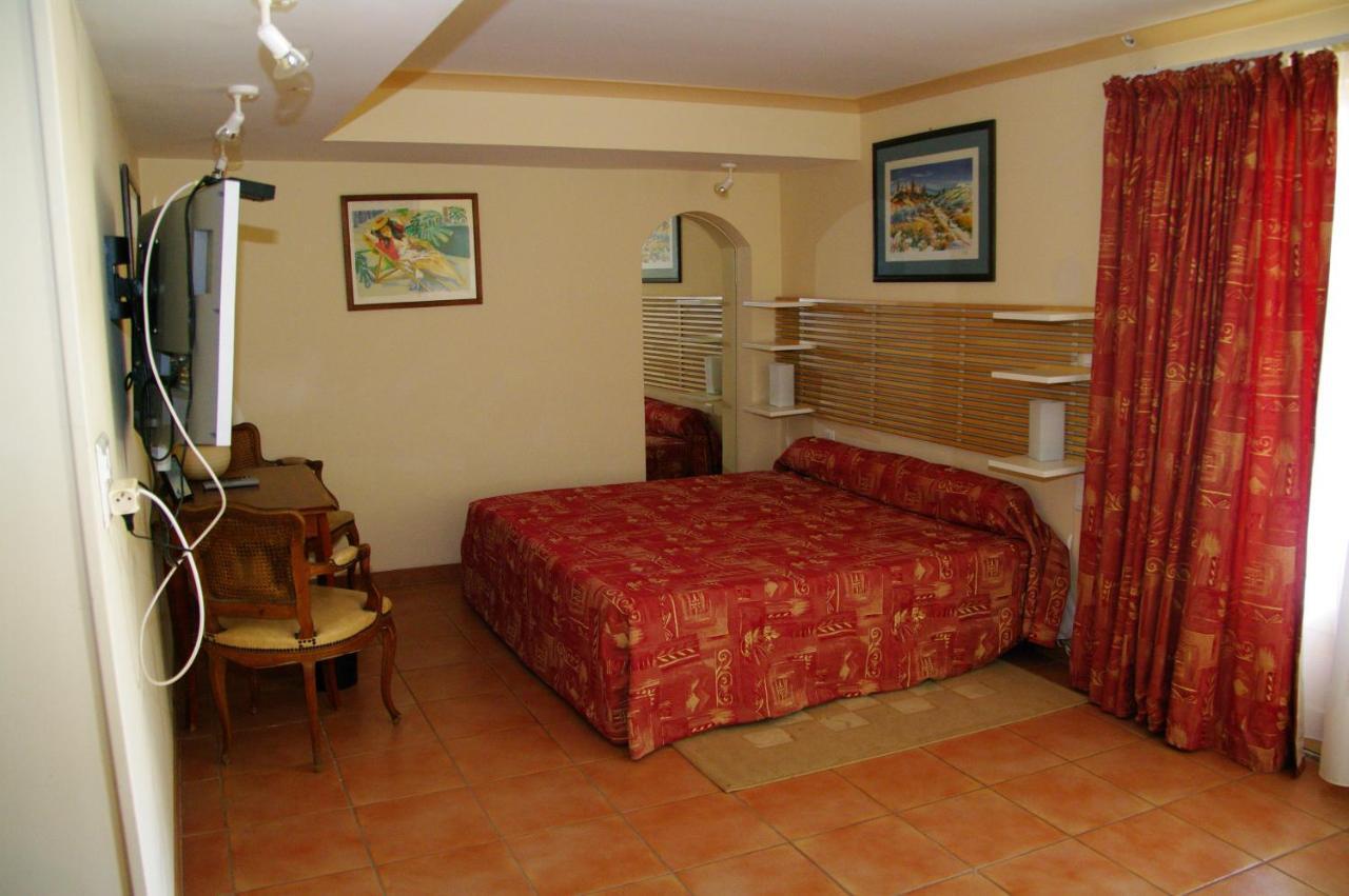 Residence Le Saint Victor Fontvieille Zimmer foto